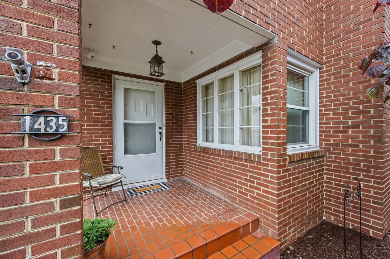 1435 BLUESTONE ST, HARRISONBURG, Virginia 22801, 2 Bedrooms Bedrooms, ,1 BathroomBathrooms,Residential,1435 BLUESTONE ST,665175 MLS # 665175