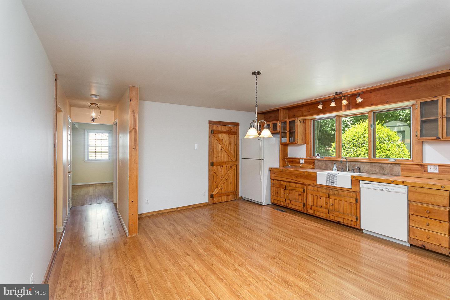 2070 FARRAGUT DR, STAFFORD, Virginia 22554, 4 Bedrooms Bedrooms, 14 Rooms Rooms,2 BathroomsBathrooms,Residential,For sale,2070 FARRAGUT DR,VAST2039076 MLS # VAST2039076