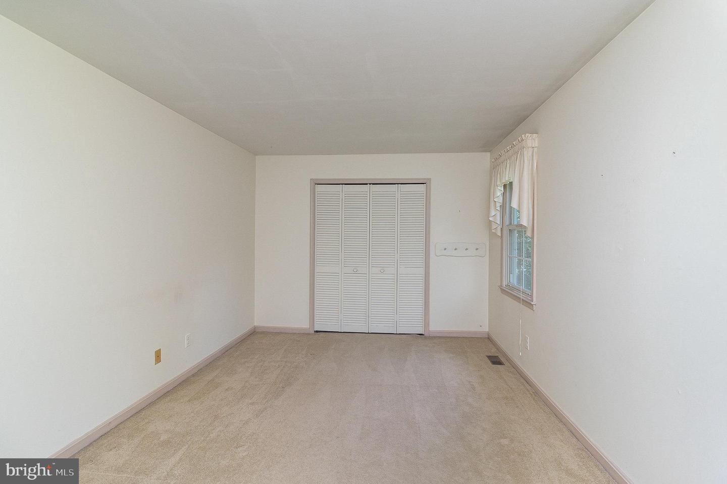 2070 FARRAGUT DR, STAFFORD, Virginia 22554, 4 Bedrooms Bedrooms, 14 Rooms Rooms,2 BathroomsBathrooms,Residential,For sale,2070 FARRAGUT DR,VAST2039076 MLS # VAST2039076