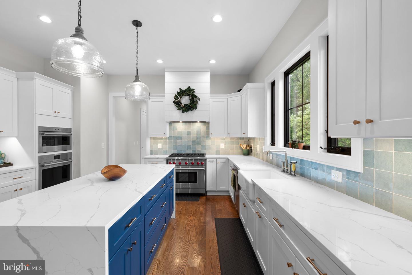 228 MANVELL RD SE, VIENNA, Virginia 22180, 5 Bedrooms Bedrooms, ,5 BathroomsBathrooms,Residential,For sale,228 MANVELL RD SE,VAFX2242554 MLS # VAFX2242554