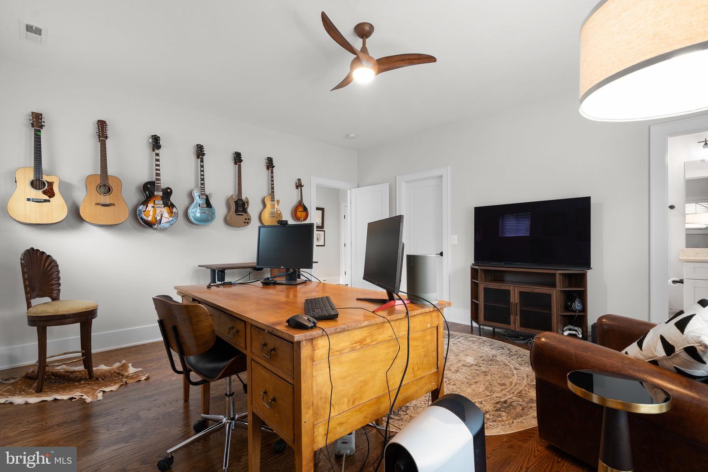 228 MANVELL RD SE, VIENNA, Virginia 22180, 5 Bedrooms Bedrooms, ,5 BathroomsBathrooms,Residential,For sale,228 MANVELL RD SE,VAFX2242554 MLS # VAFX2242554