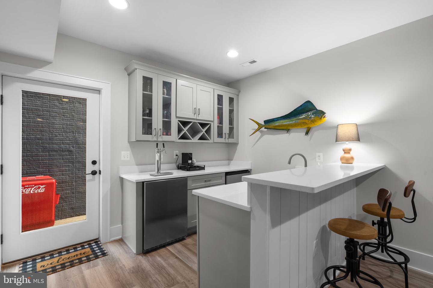 228 MANVELL RD SE, VIENNA, Virginia 22180, 5 Bedrooms Bedrooms, ,5 BathroomsBathrooms,Residential,For sale,228 MANVELL RD SE,VAFX2242554 MLS # VAFX2242554