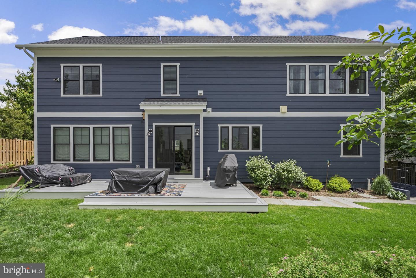 228 MANVELL RD SE, VIENNA, Virginia 22180, 5 Bedrooms Bedrooms, ,5 BathroomsBathrooms,Residential,For sale,228 MANVELL RD SE,VAFX2242554 MLS # VAFX2242554