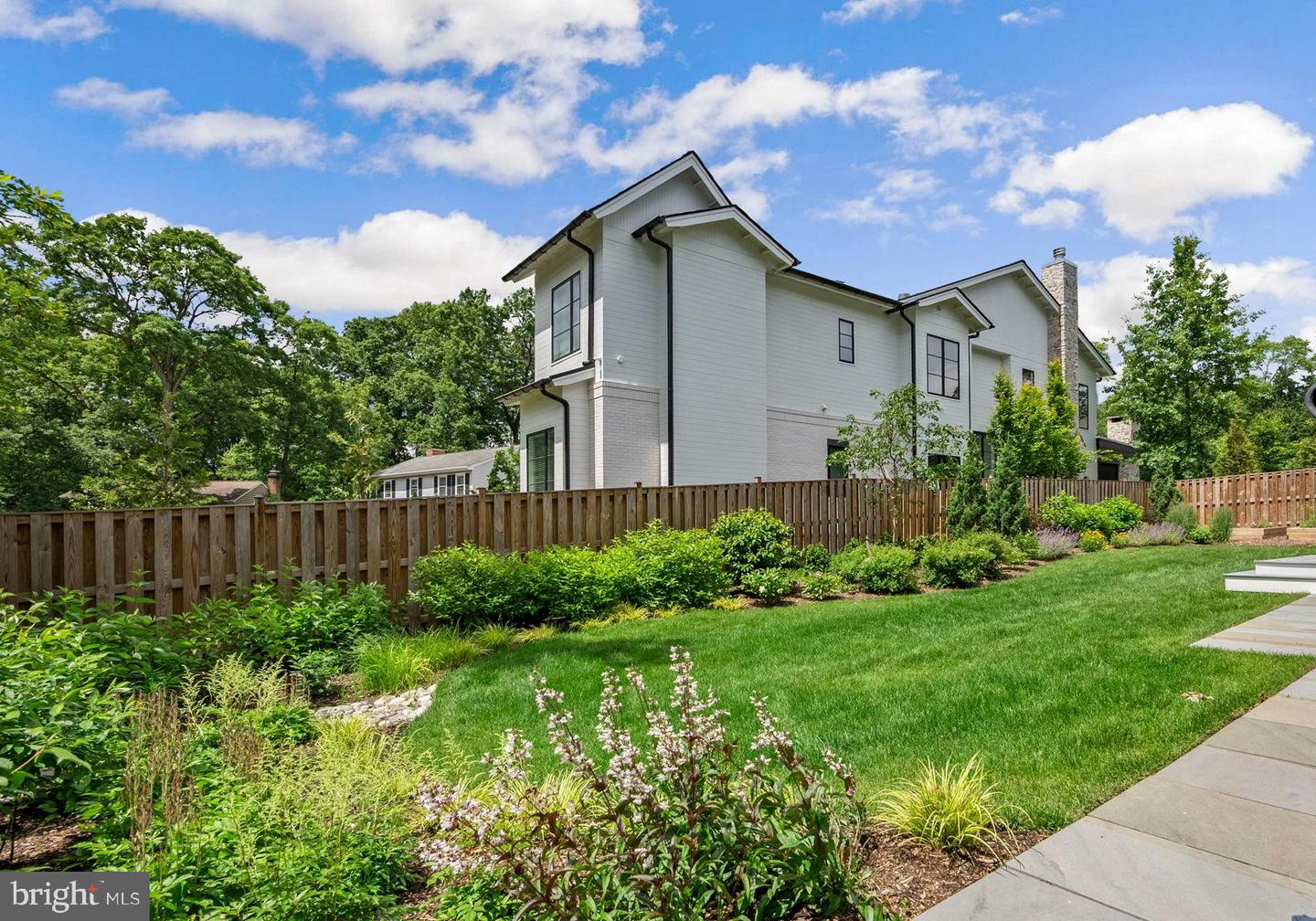 228 MANVELL RD SE, VIENNA, Virginia 22180, 5 Bedrooms Bedrooms, ,5 BathroomsBathrooms,Residential,For sale,228 MANVELL RD SE,VAFX2242554 MLS # VAFX2242554