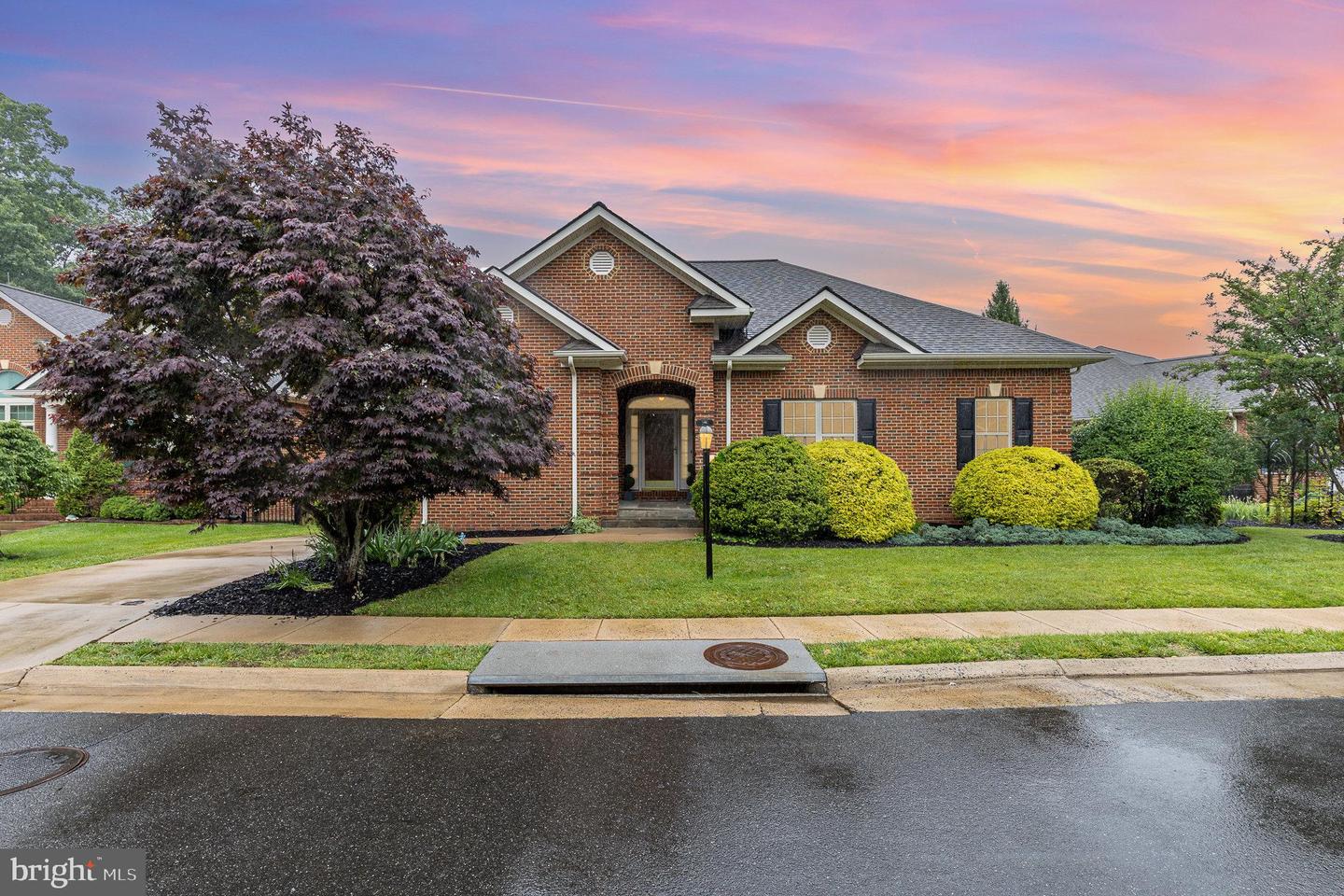 255 CARRIAGE CHASE CIR, WARRENTON, Virginia 20186, 4 Bedrooms Bedrooms, ,4 BathroomsBathrooms,Residential,For sale,255 CARRIAGE CHASE CIR,VAFQ2016728 MLS # VAFQ2016728