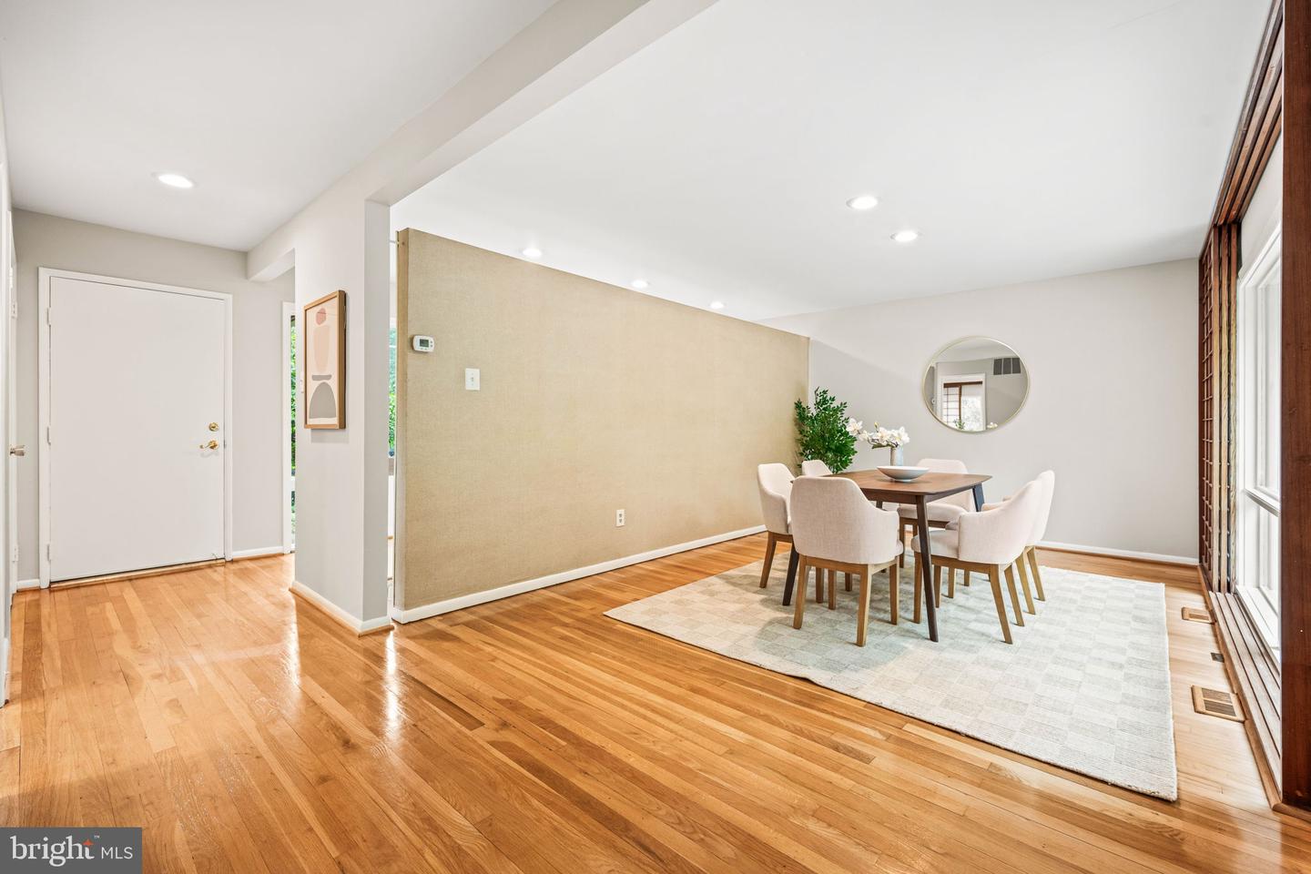 3019 CUNNINGHAM DR, ALEXANDRIA, Virginia 22309, 5 Bedrooms Bedrooms, ,3 BathroomsBathrooms,Residential,For sale,3019 CUNNINGHAM DR,VAFX2242608 MLS # VAFX2242608