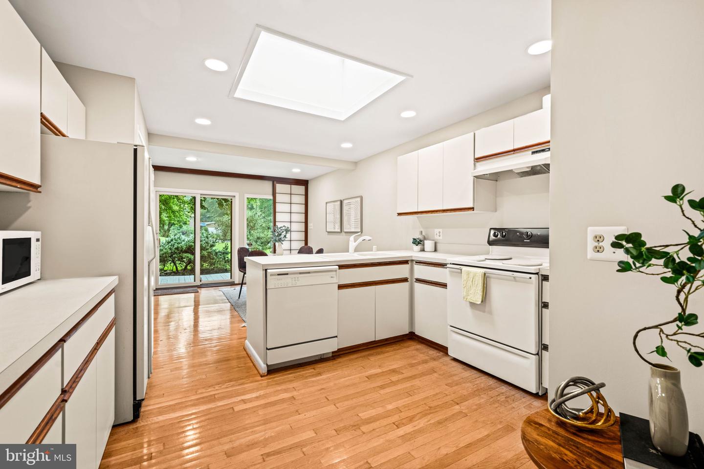 3019 CUNNINGHAM DR, ALEXANDRIA, Virginia 22309, 5 Bedrooms Bedrooms, ,3 BathroomsBathrooms,Residential,For sale,3019 CUNNINGHAM DR,VAFX2242608 MLS # VAFX2242608