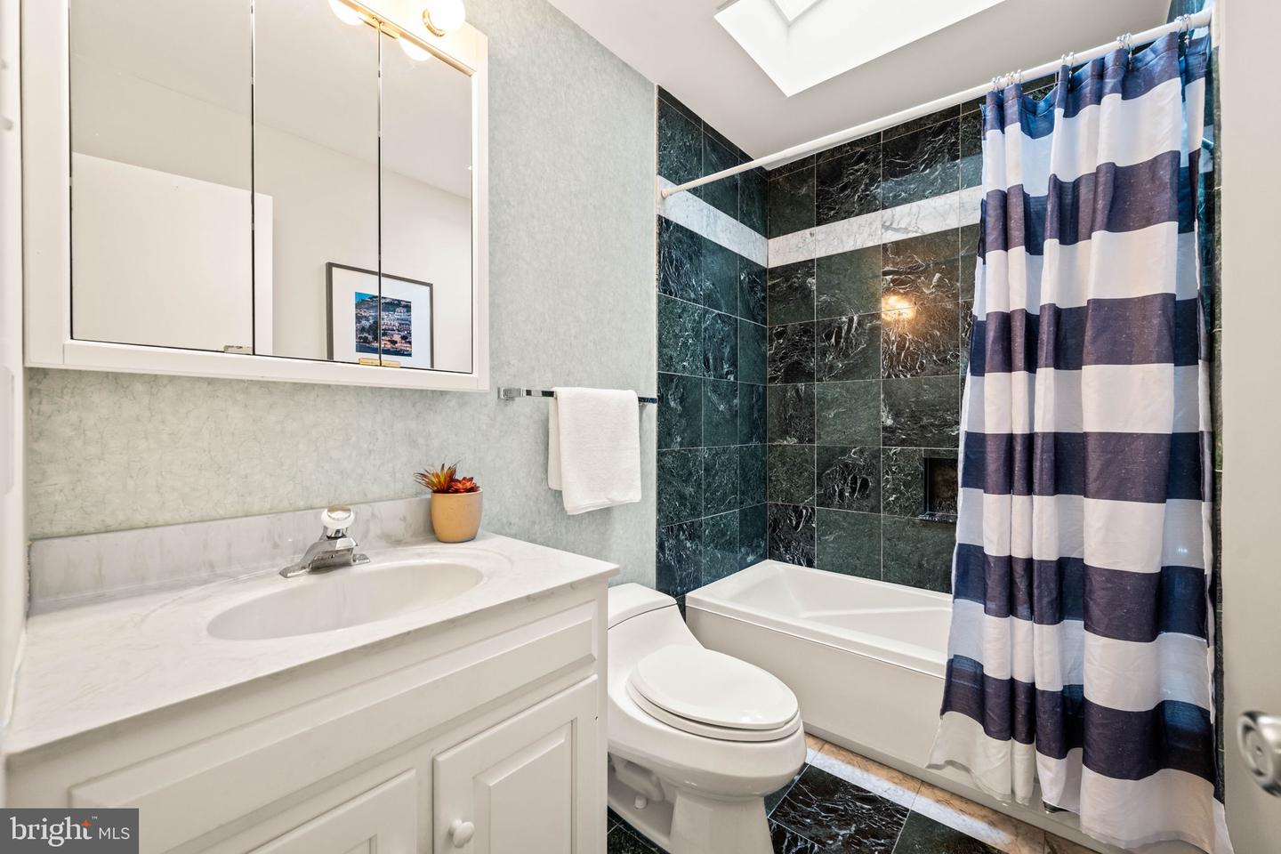 3019 CUNNINGHAM DR, ALEXANDRIA, Virginia 22309, 5 Bedrooms Bedrooms, ,3 BathroomsBathrooms,Residential,For sale,3019 CUNNINGHAM DR,VAFX2242608 MLS # VAFX2242608