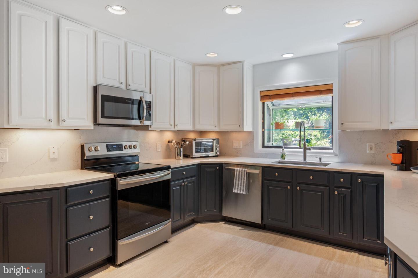 3200 WESSYNTON WAY, ALEXANDRIA, Virginia 22309, 5 Bedrooms Bedrooms, ,3 BathroomsBathrooms,Residential,For sale,3200 WESSYNTON WAY,VAFX2242398 MLS # VAFX2242398