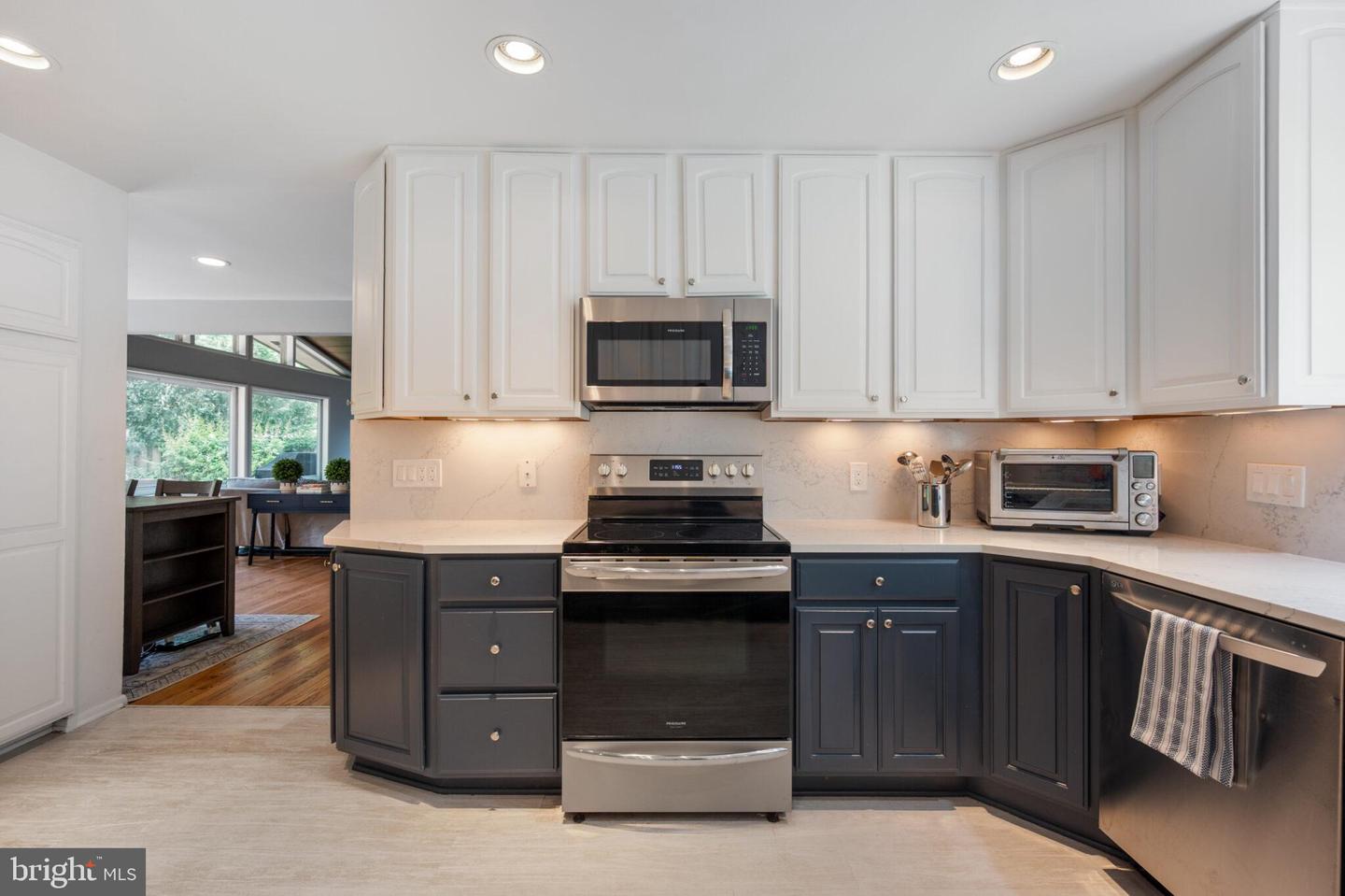 3200 WESSYNTON WAY, ALEXANDRIA, Virginia 22309, 5 Bedrooms Bedrooms, ,3 BathroomsBathrooms,Residential,For sale,3200 WESSYNTON WAY,VAFX2242398 MLS # VAFX2242398