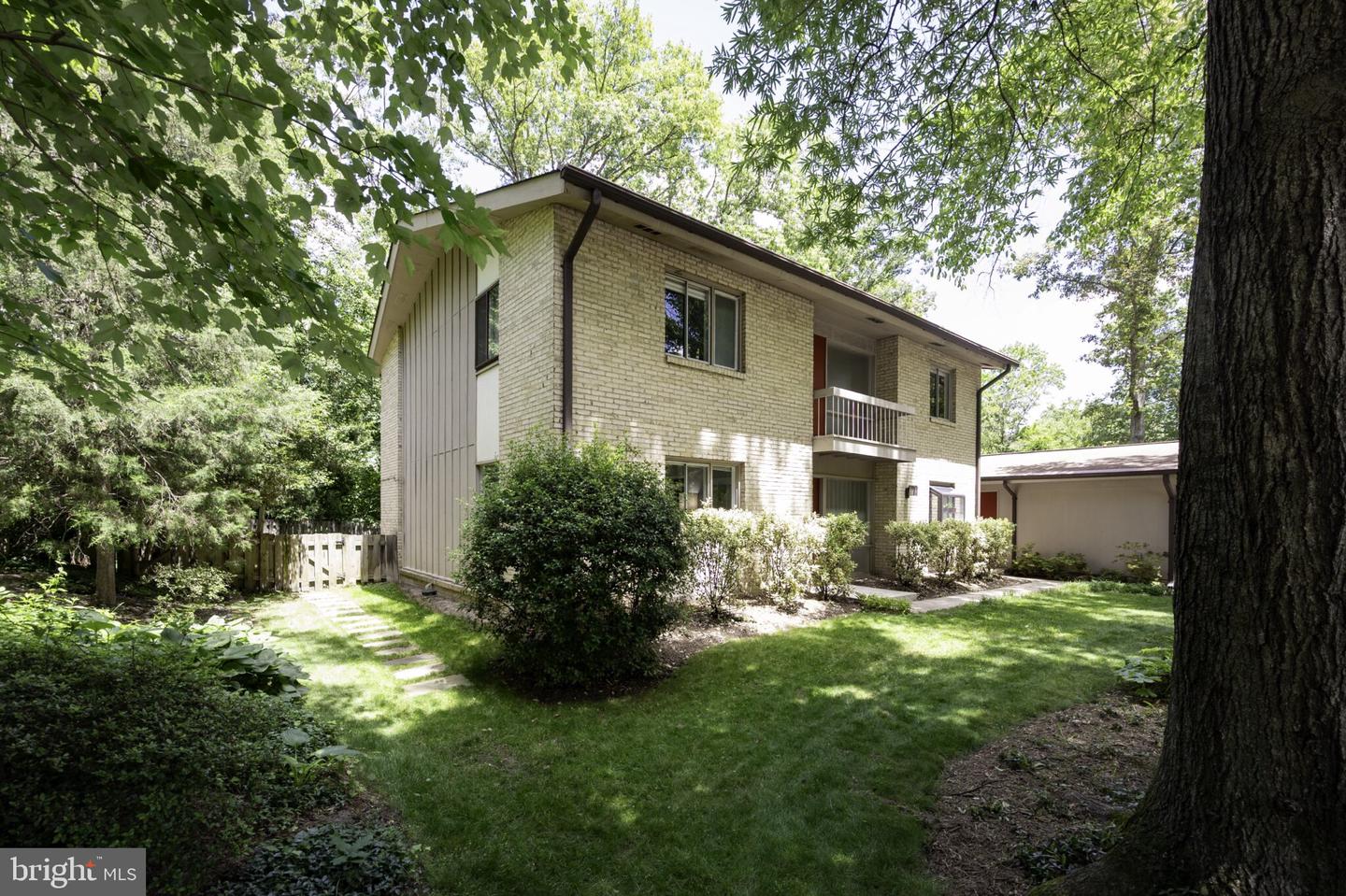 3200 WESSYNTON WAY, ALEXANDRIA, Virginia 22309, 5 Bedrooms Bedrooms, ,3 BathroomsBathrooms,Residential,For sale,3200 WESSYNTON WAY,VAFX2242398 MLS # VAFX2242398