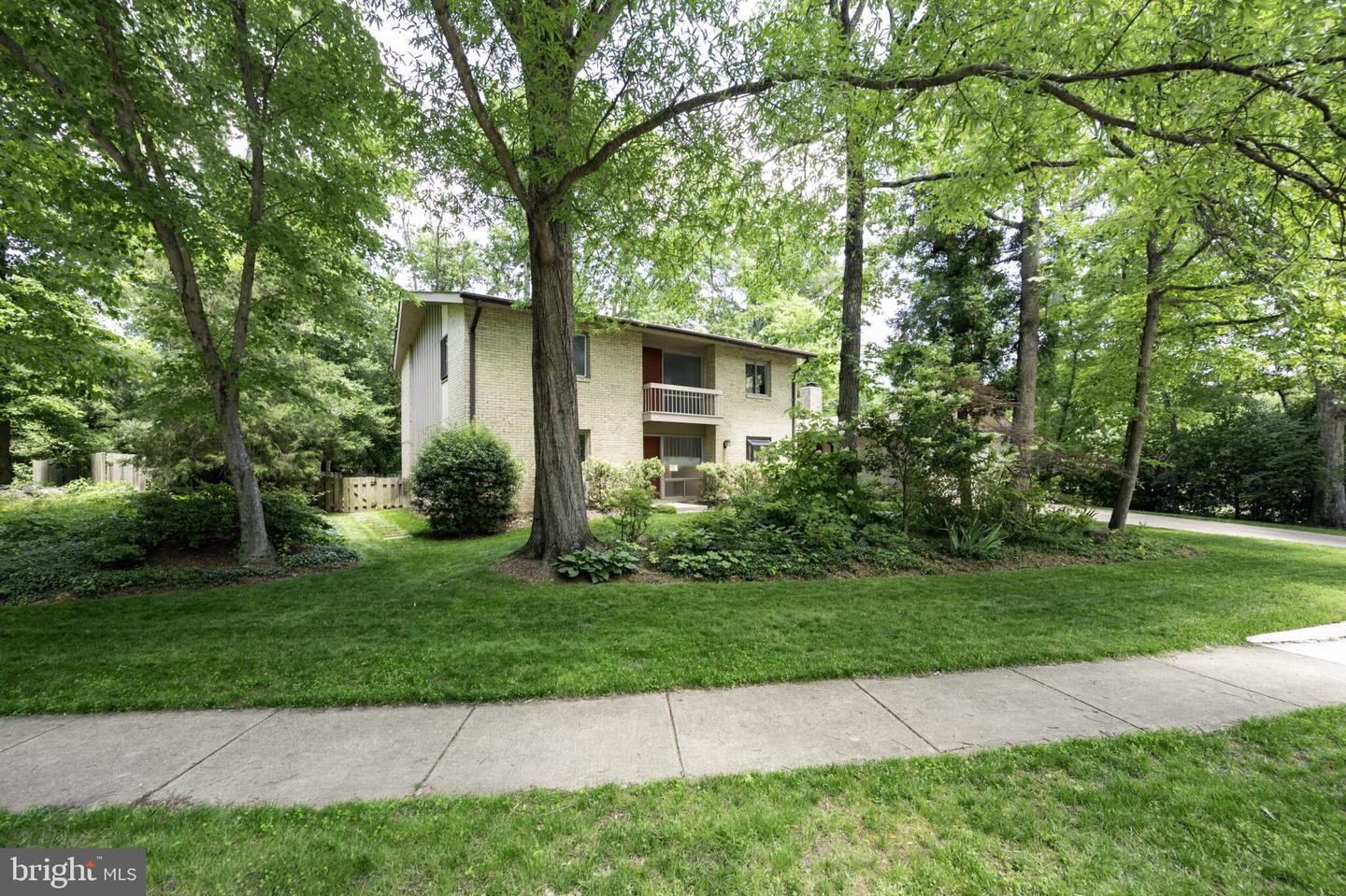3200 WESSYNTON WAY, ALEXANDRIA, Virginia 22309, 5 Bedrooms Bedrooms, ,3 BathroomsBathrooms,Residential,For sale,3200 WESSYNTON WAY,VAFX2242398 MLS # VAFX2242398