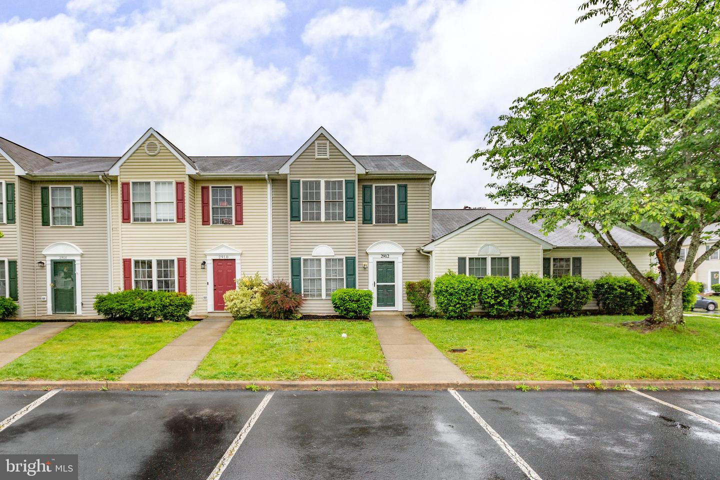 2912 BROYHILL CT, FREDERICKSBURG, Virginia 22408, 3 Bedrooms Bedrooms, ,2 BathroomsBathrooms,Residential,For sale,2912 BROYHILL CT,VASP2033340 MLS # VASP2033340