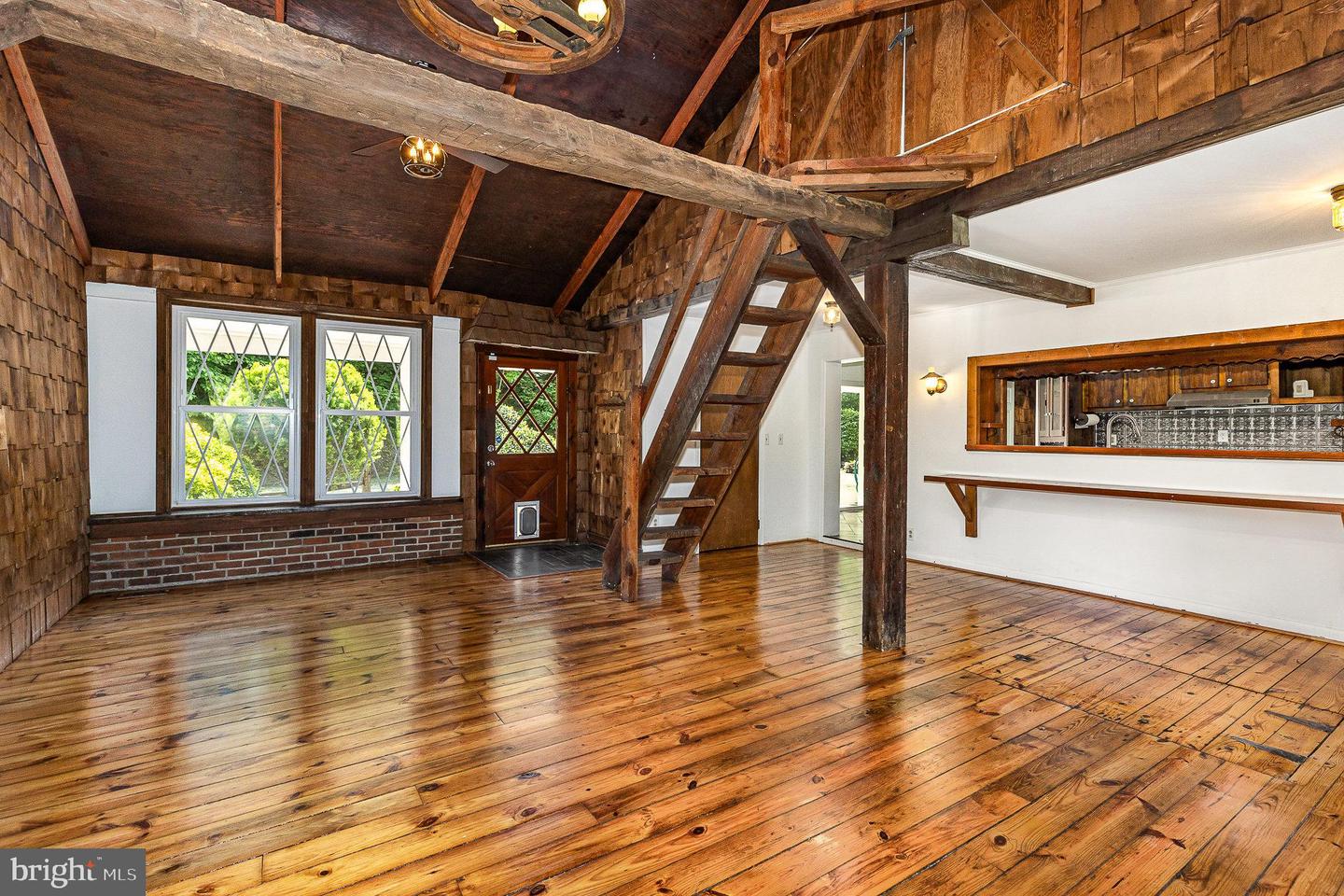 6908 S ROXBURY MILL RD, SPOTSYLVANIA, Virginia 22551, 4 Bedrooms Bedrooms, ,5 BathroomsBathrooms,Residential,For sale,6908 S ROXBURY MILL RD,VASP2033376 MLS # VASP2033376