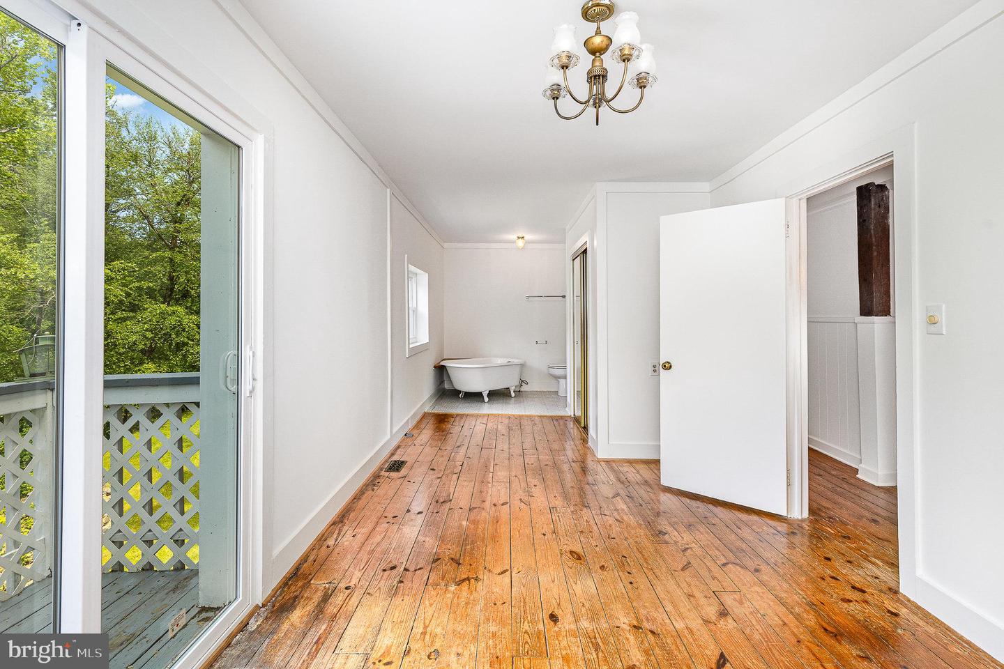 6908 S ROXBURY MILL RD, SPOTSYLVANIA, Virginia 22551, 4 Bedrooms Bedrooms, ,5 BathroomsBathrooms,Residential,For sale,6908 S ROXBURY MILL RD,VASP2033376 MLS # VASP2033376