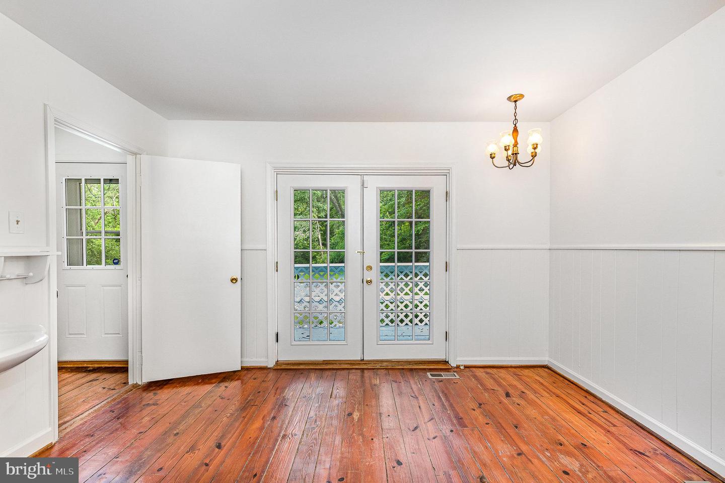 6908 S ROXBURY MILL RD, SPOTSYLVANIA, Virginia 22551, 4 Bedrooms Bedrooms, ,5 BathroomsBathrooms,Residential,For sale,6908 S ROXBURY MILL RD,VASP2033376 MLS # VASP2033376