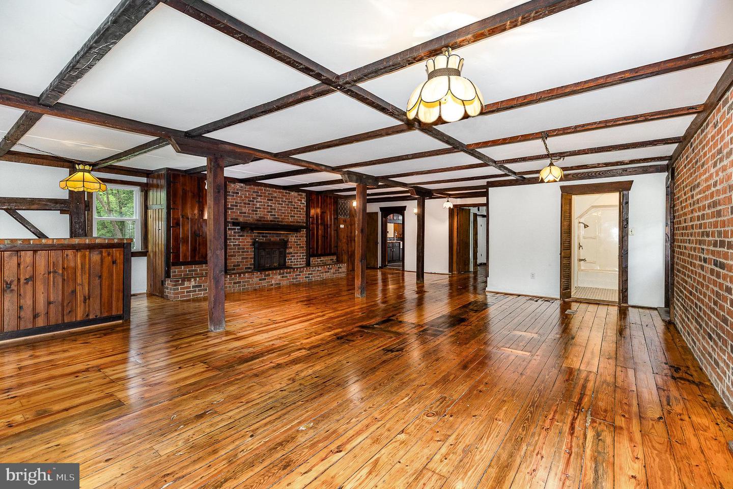 6908 S ROXBURY MILL RD, SPOTSYLVANIA, Virginia 22551, 4 Bedrooms Bedrooms, ,5 BathroomsBathrooms,Residential,For sale,6908 S ROXBURY MILL RD,VASP2033376 MLS # VASP2033376