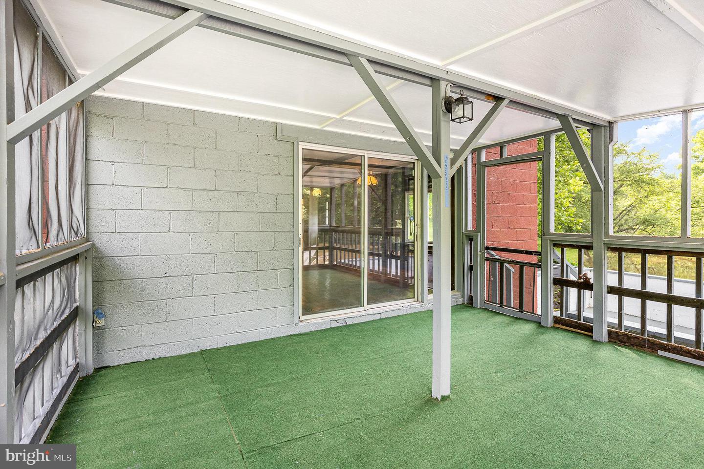 6908 S ROXBURY MILL RD, SPOTSYLVANIA, Virginia 22551, 4 Bedrooms Bedrooms, ,5 BathroomsBathrooms,Residential,For sale,6908 S ROXBURY MILL RD,VASP2033376 MLS # VASP2033376