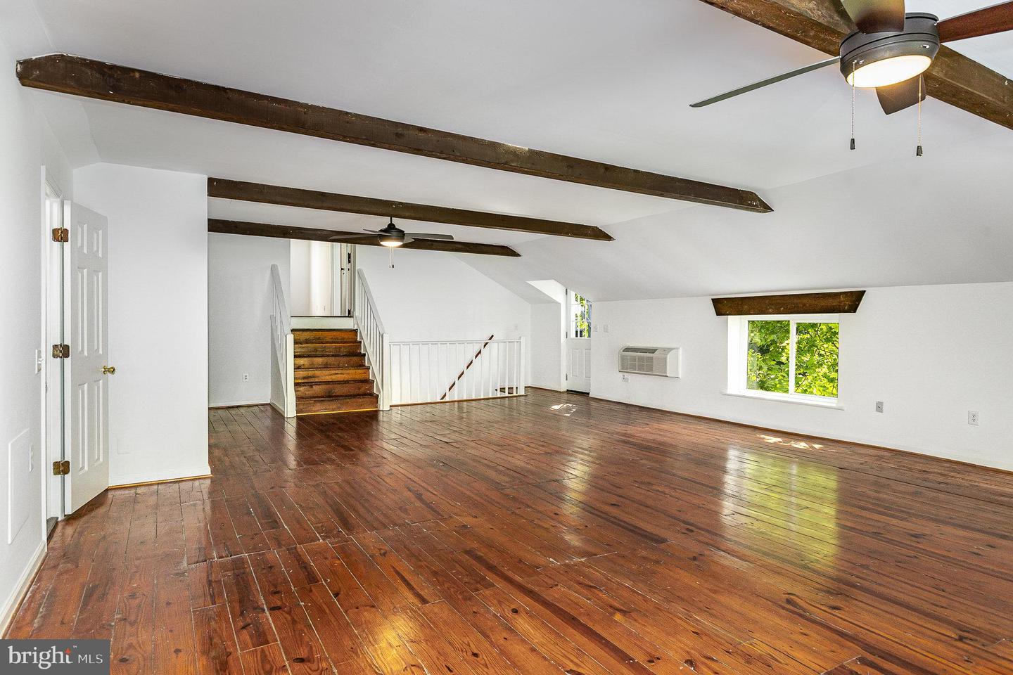 6908 S ROXBURY MILL RD, SPOTSYLVANIA, Virginia 22551, 4 Bedrooms Bedrooms, ,5 BathroomsBathrooms,Residential,For sale,6908 S ROXBURY MILL RD,VASP2033376 MLS # VASP2033376