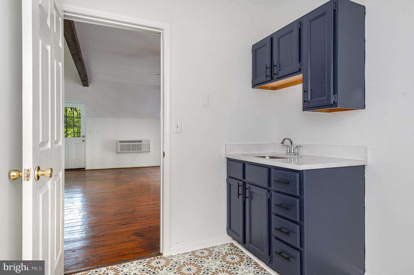 6908 S ROXBURY MILL RD, SPOTSYLVANIA, Virginia 22551, 4 Bedrooms Bedrooms, ,5 BathroomsBathrooms,Residential,For sale,6908 S ROXBURY MILL RD,VASP2033376 MLS # VASP2033376