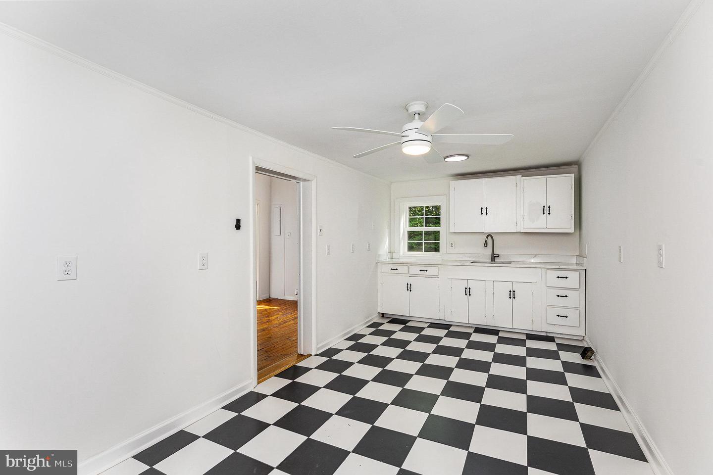 6908 S ROXBURY MILL RD, SPOTSYLVANIA, Virginia 22551, 4 Bedrooms Bedrooms, ,5 BathroomsBathrooms,Residential,For sale,6908 S ROXBURY MILL RD,VASP2033376 MLS # VASP2033376