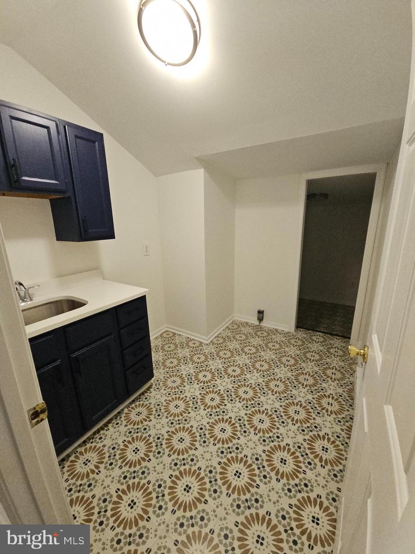 6908 S ROXBURY MILL RD, SPOTSYLVANIA, Virginia 22551, 4 Bedrooms Bedrooms, ,5 BathroomsBathrooms,Residential,For sale,6908 S ROXBURY MILL RD,VASP2033376 MLS # VASP2033376