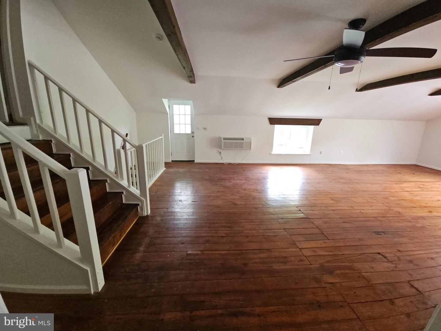 6908 S ROXBURY MILL RD, SPOTSYLVANIA, Virginia 22551, 4 Bedrooms Bedrooms, ,5 BathroomsBathrooms,Residential,For sale,6908 S ROXBURY MILL RD,VASP2033376 MLS # VASP2033376