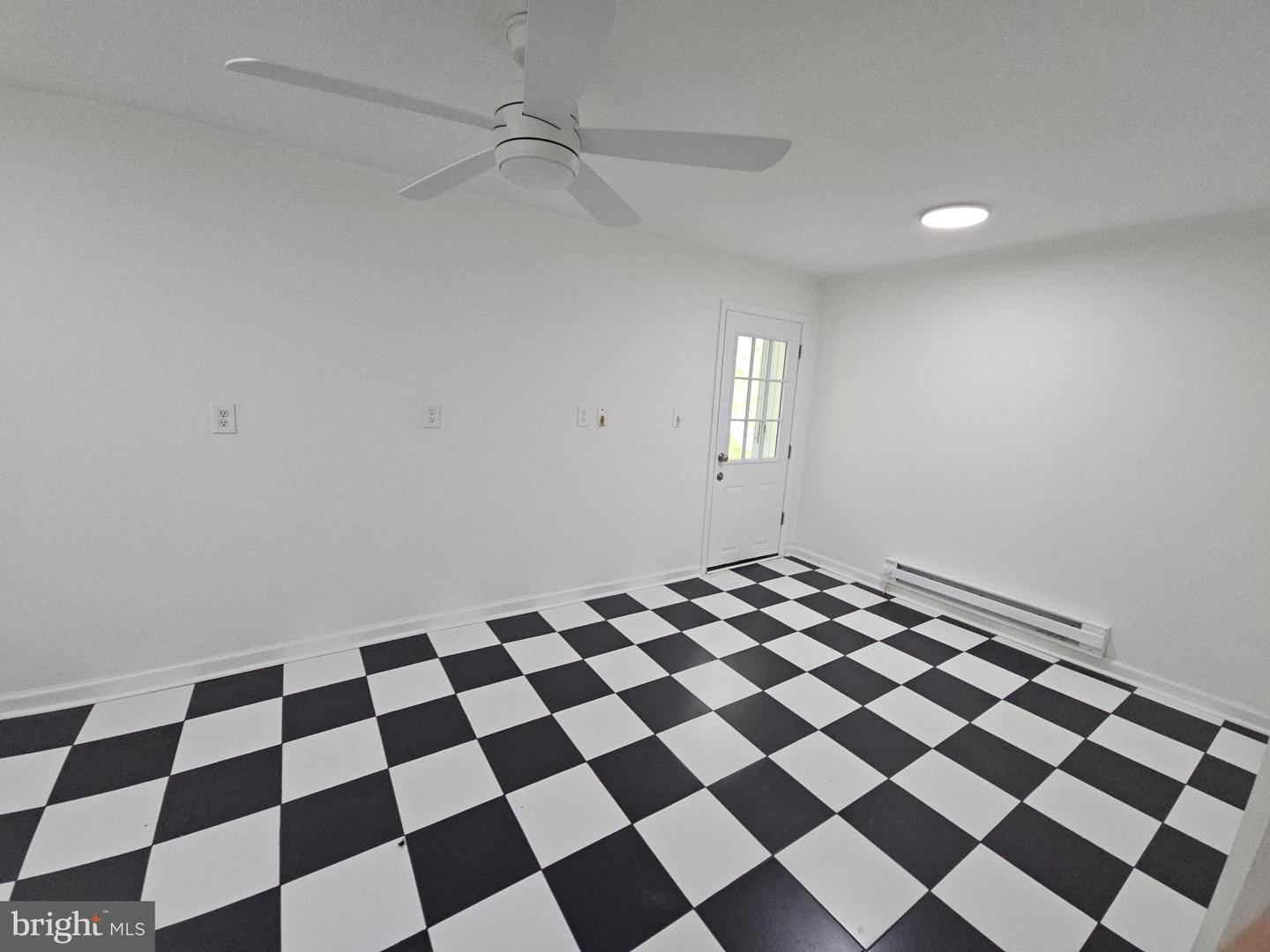 6908 S ROXBURY MILL RD, SPOTSYLVANIA, Virginia 22551, 4 Bedrooms Bedrooms, ,5 BathroomsBathrooms,Residential,For sale,6908 S ROXBURY MILL RD,VASP2033376 MLS # VASP2033376