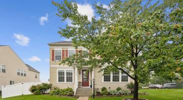 5829 AMANDA ROSE LN, WOODBRIDGE, Virginia 22193, 4 Bedrooms Bedrooms, ,3 BathroomsBathrooms,Residential,For sale,5829 AMANDA ROSE LN,VAPW2095358 MLS # VAPW2095358