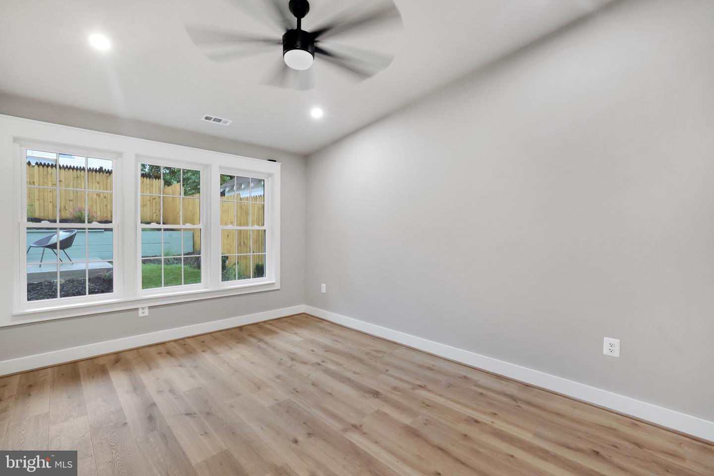 2313 GLENDALE TER, ALEXANDRIA, Virginia 22303, 3 Bedrooms Bedrooms, ,2 BathroomsBathrooms,Residential,For sale,2313 GLENDALE TER,VAFX2242720 MLS # VAFX2242720