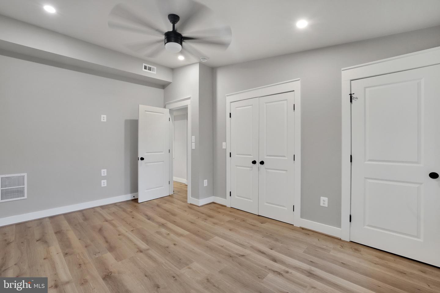 2313 GLENDALE TER, ALEXANDRIA, Virginia 22303, 3 Bedrooms Bedrooms, ,2 BathroomsBathrooms,Residential,For sale,2313 GLENDALE TER,VAFX2242720 MLS # VAFX2242720