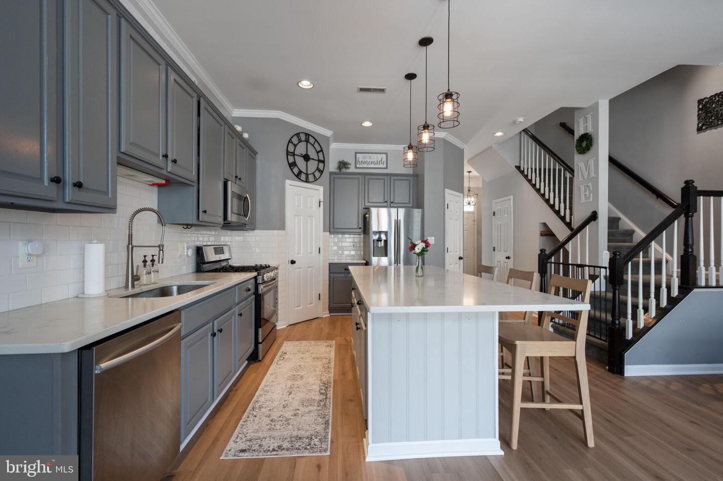 42838 CEDAR HEDGE ST, CHANTILLY, Virginia 20152, 3 Bedrooms Bedrooms, ,2 BathroomsBathrooms,Residential,For sale,42838 CEDAR HEDGE ST,VALO2097596 MLS # VALO2097596