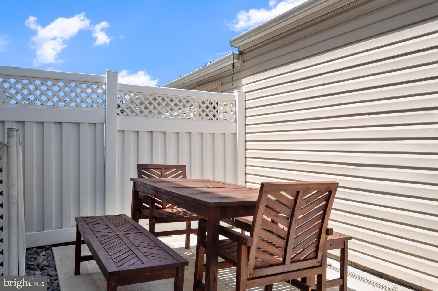42838 CEDAR HEDGE ST, CHANTILLY, Virginia 20152, 3 Bedrooms Bedrooms, ,2 BathroomsBathrooms,Residential,For sale,42838 CEDAR HEDGE ST,VALO2097596 MLS # VALO2097596