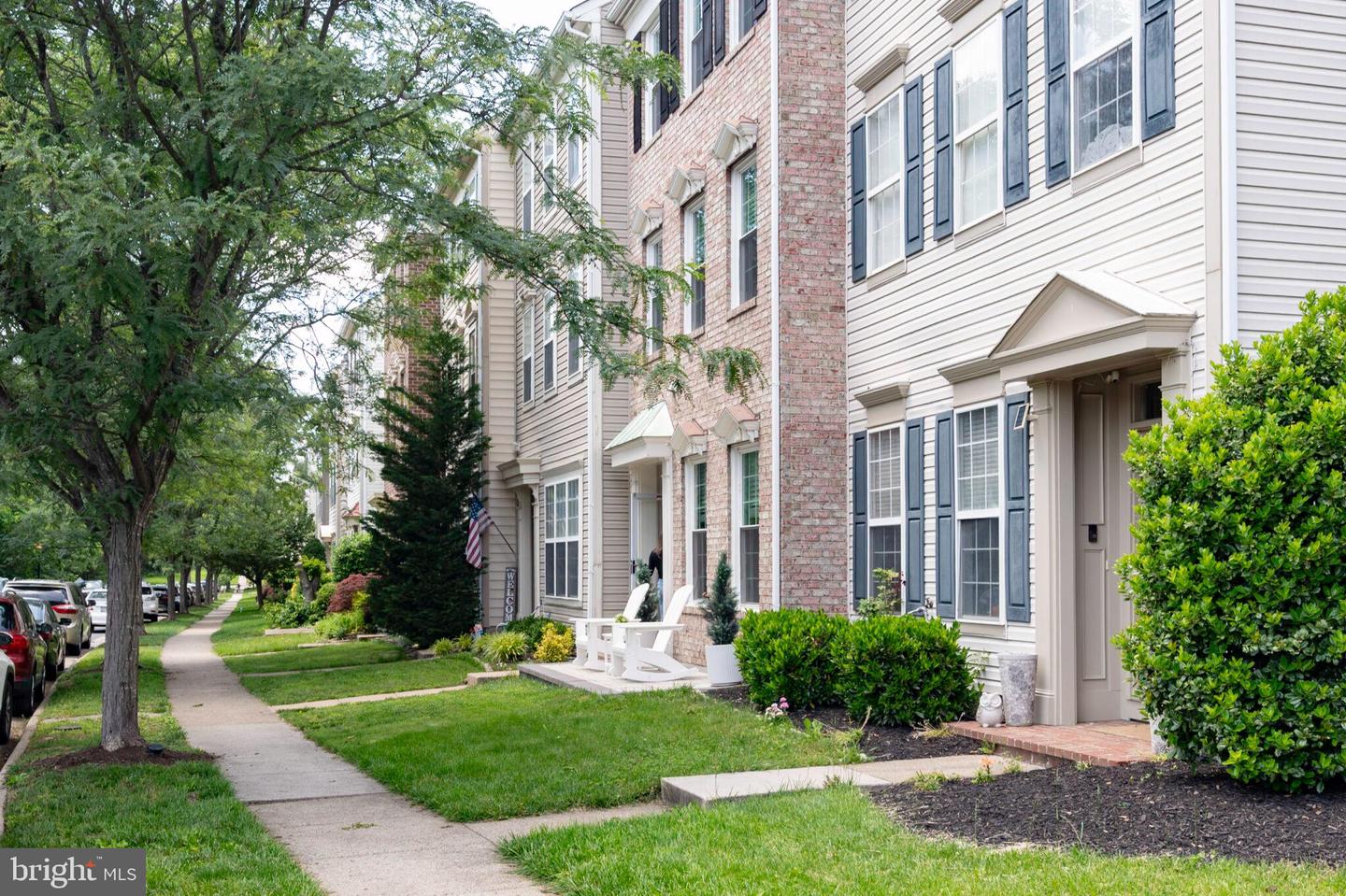 42838 CEDAR HEDGE ST, CHANTILLY, Virginia 20152, 3 Bedrooms Bedrooms, ,2 BathroomsBathrooms,Residential,For sale,42838 CEDAR HEDGE ST,VALO2097596 MLS # VALO2097596