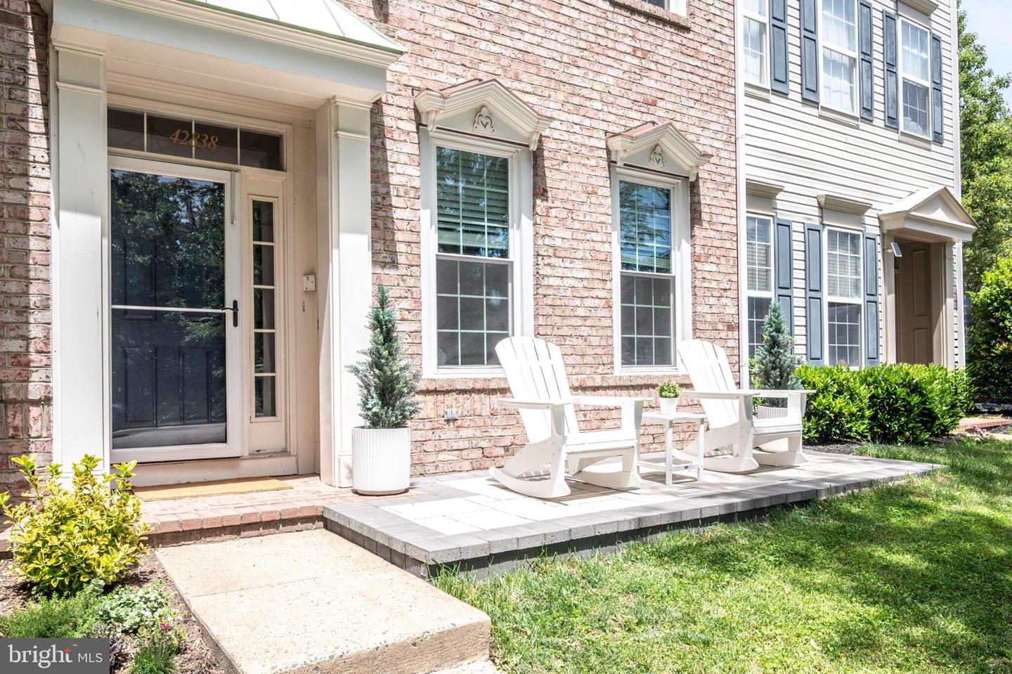 42838 CEDAR HEDGE ST, CHANTILLY, Virginia 20152, 3 Bedrooms Bedrooms, ,2 BathroomsBathrooms,Residential,For sale,42838 CEDAR HEDGE ST,VALO2097596 MLS # VALO2097596