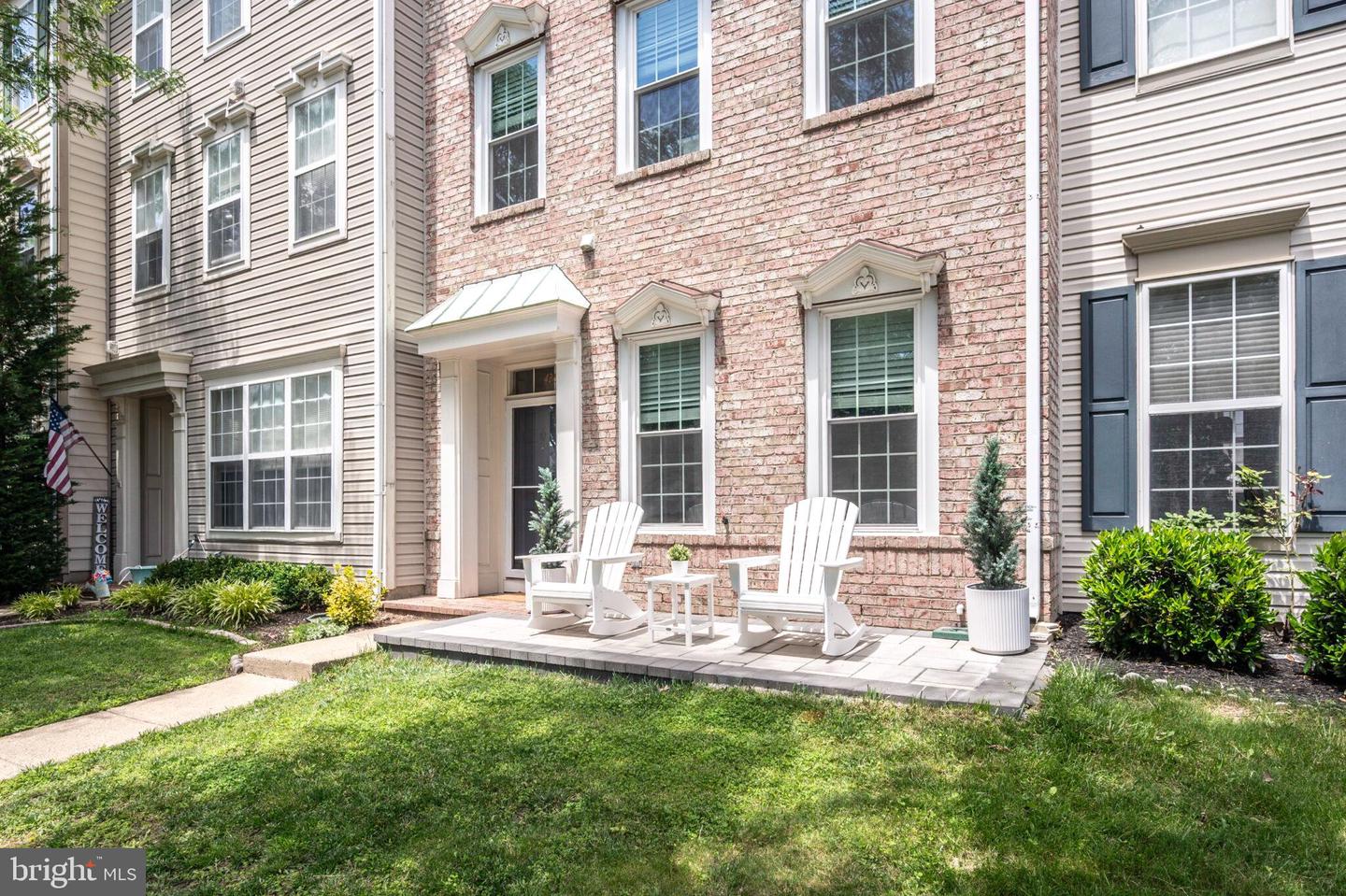 42838 CEDAR HEDGE ST, CHANTILLY, Virginia 20152, 3 Bedrooms Bedrooms, ,2 BathroomsBathrooms,Residential,For sale,42838 CEDAR HEDGE ST,VALO2097596 MLS # VALO2097596