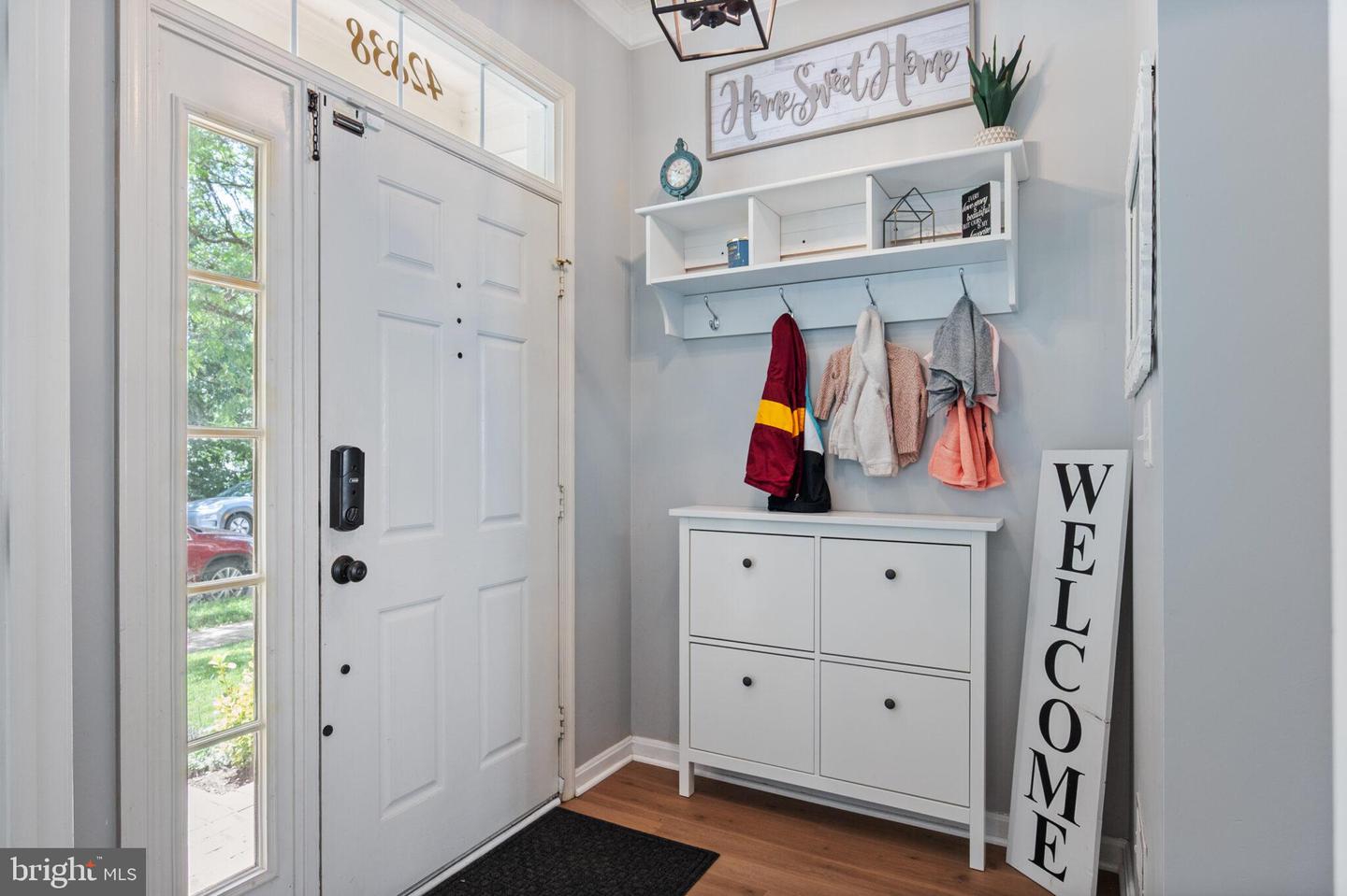 42838 CEDAR HEDGE ST, CHANTILLY, Virginia 20152, 3 Bedrooms Bedrooms, ,2 BathroomsBathrooms,Residential,For sale,42838 CEDAR HEDGE ST,VALO2097596 MLS # VALO2097596