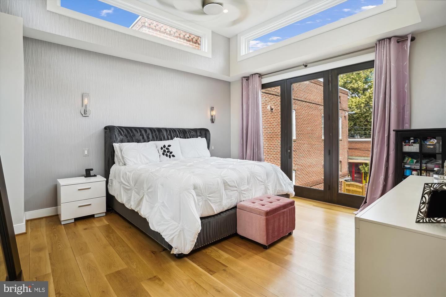 1015 DUKE ST, ALEXANDRIA, Virginia 22314, 3 Bedrooms Bedrooms, ,3 BathroomsBathrooms,Residential,For sale,1015 DUKE ST,VAAX2045648 MLS # VAAX2045648
