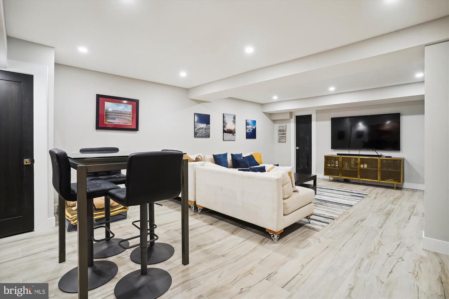 1015 DUKE ST, ALEXANDRIA, Virginia 22314, 3 Bedrooms Bedrooms, ,3 BathroomsBathrooms,Residential,For sale,1015 DUKE ST,VAAX2045648 MLS # VAAX2045648