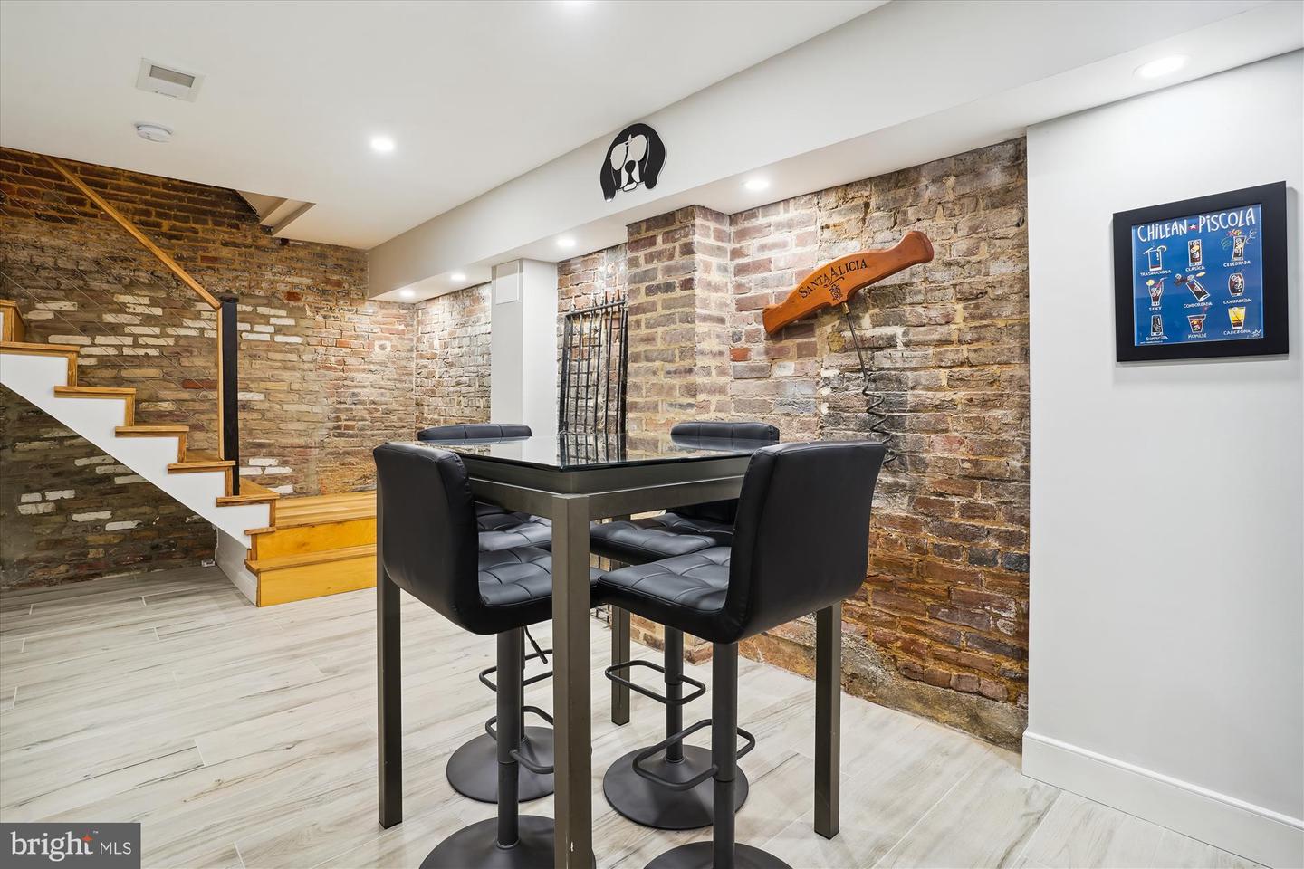 1015 DUKE ST, ALEXANDRIA, Virginia 22314, 3 Bedrooms Bedrooms, ,3 BathroomsBathrooms,Residential,For sale,1015 DUKE ST,VAAX2045648 MLS # VAAX2045648