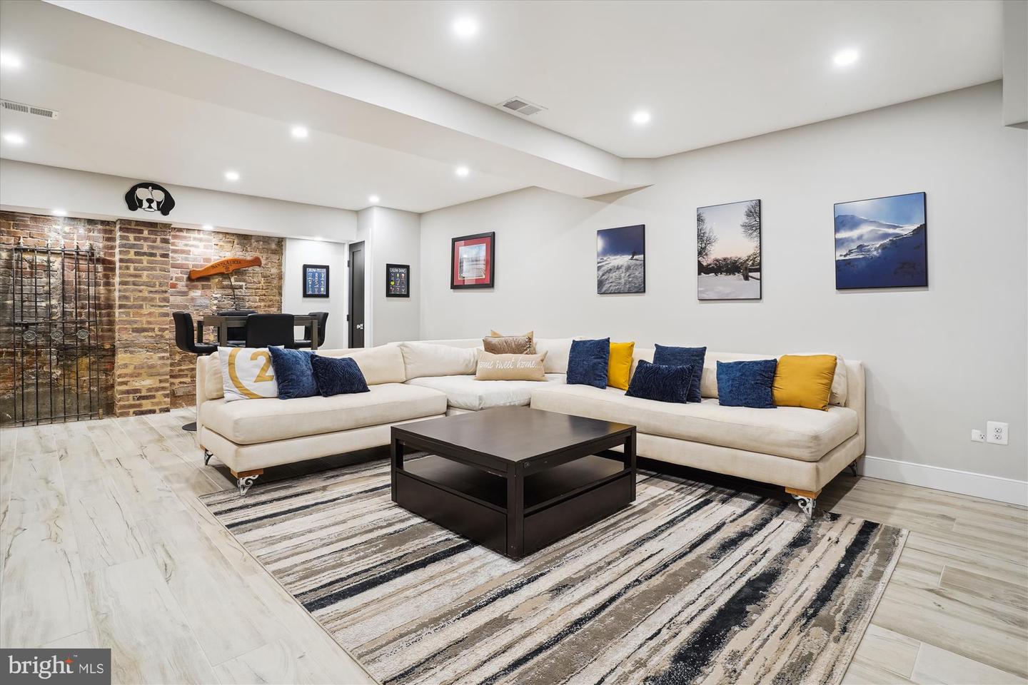1015 DUKE ST, ALEXANDRIA, Virginia 22314, 3 Bedrooms Bedrooms, ,3 BathroomsBathrooms,Residential,For sale,1015 DUKE ST,VAAX2045648 MLS # VAAX2045648