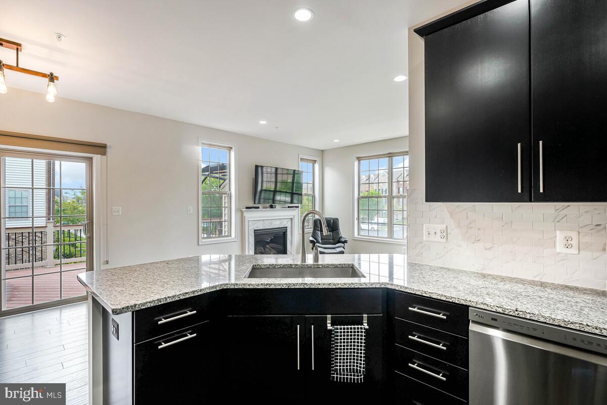 22635 NAUGATUCK SQ, ASHBURN, Virginia 20148, 4 Bedrooms Bedrooms, ,3 BathroomsBathrooms,Residential,For sale,22635 NAUGATUCK SQ,VALO2097644 MLS # VALO2097644