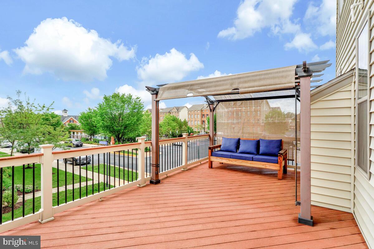 22635 NAUGATUCK SQ, ASHBURN, Virginia 20148, 4 Bedrooms Bedrooms, ,3 BathroomsBathrooms,Residential,For sale,22635 NAUGATUCK SQ,VALO2097644 MLS # VALO2097644