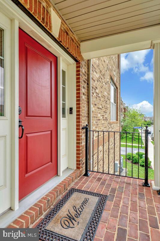 22635 NAUGATUCK SQ, ASHBURN, Virginia 20148, 4 Bedrooms Bedrooms, ,3 BathroomsBathrooms,Residential,For sale,22635 NAUGATUCK SQ,VALO2097644 MLS # VALO2097644