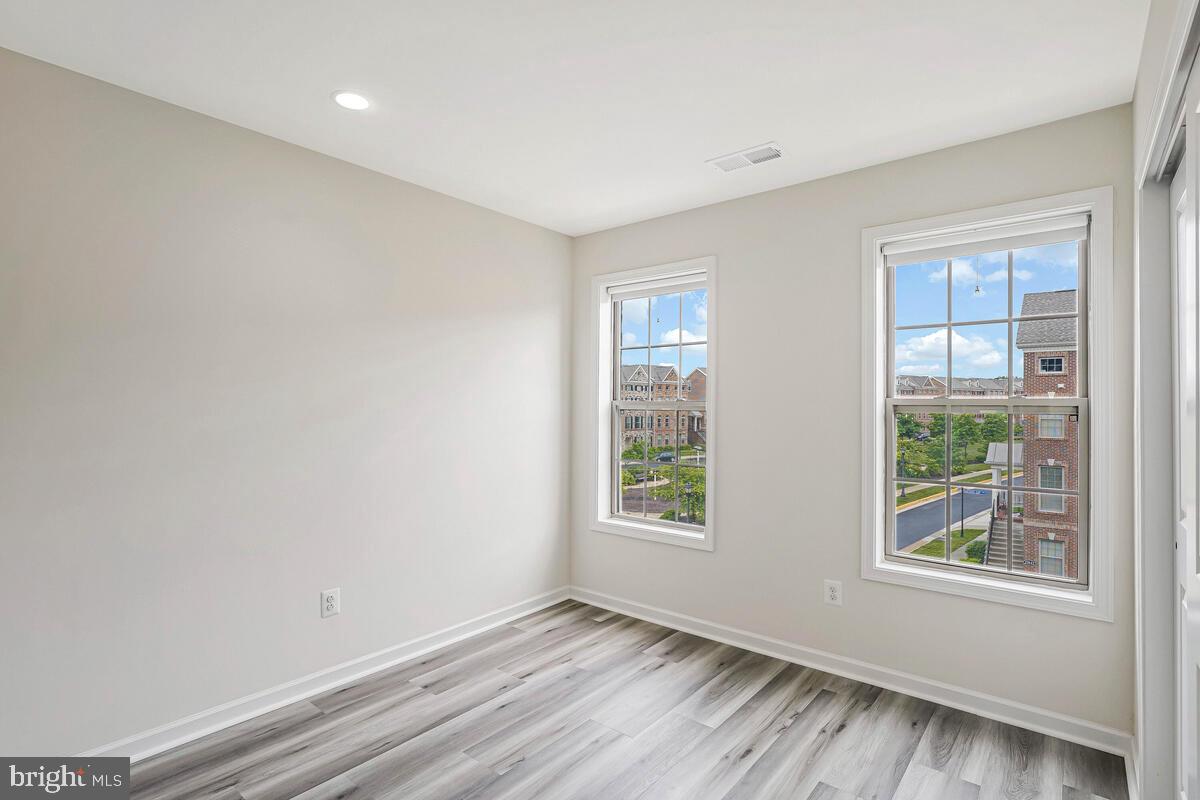 22635 NAUGATUCK SQ, ASHBURN, Virginia 20148, 4 Bedrooms Bedrooms, ,3 BathroomsBathrooms,Residential,For sale,22635 NAUGATUCK SQ,VALO2097644 MLS # VALO2097644