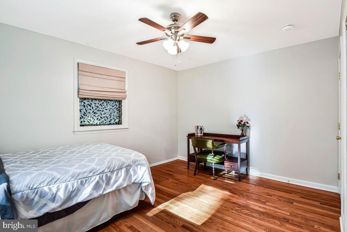4406 ROUNDHILL RD, ALEXANDRIA, Virginia 22310, 4 Bedrooms Bedrooms, ,4 BathroomsBathrooms,Residential,For sale,4406 ROUNDHILL RD,VAFX2242854 MLS # VAFX2242854