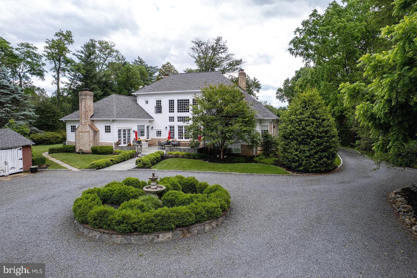 2740 HUNTER MILL RD, OAKTON, Virginia 22124, 4 Bedrooms Bedrooms, ,5 BathroomsBathrooms,Residential,For sale,2740 HUNTER MILL RD,VAFX2242952 MLS # VAFX2242952