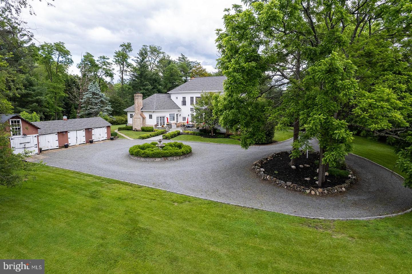 2740 HUNTER MILL RD, OAKTON, Virginia 22124, 4 Bedrooms Bedrooms, ,5 BathroomsBathrooms,Residential,For sale,2740 HUNTER MILL RD,VAFX2242952 MLS # VAFX2242952