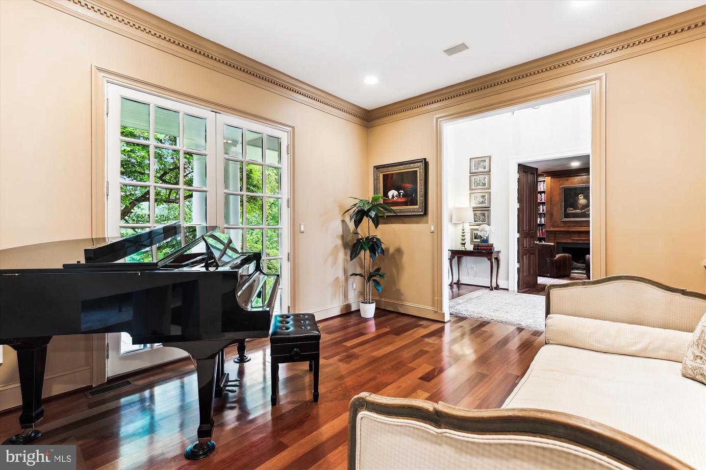 2740 HUNTER MILL RD, OAKTON, Virginia 22124, 4 Bedrooms Bedrooms, ,5 BathroomsBathrooms,Residential,For sale,2740 HUNTER MILL RD,VAFX2242952 MLS # VAFX2242952