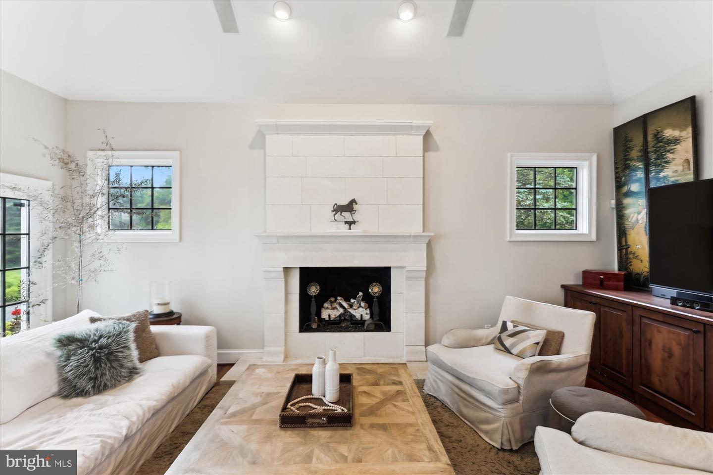 2740 HUNTER MILL RD, OAKTON, Virginia 22124, 4 Bedrooms Bedrooms, ,5 BathroomsBathrooms,Residential,For sale,2740 HUNTER MILL RD,VAFX2242952 MLS # VAFX2242952